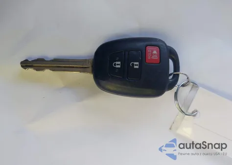 2016 Toyota Rav4 Le из США, поврежденный, VIN JTMBFREV2GJ100721